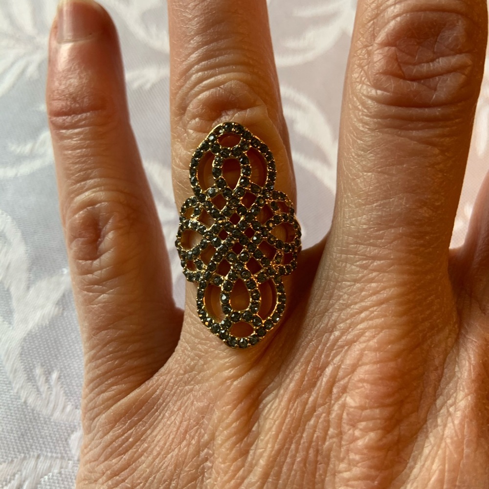 Stella & Dot Gold Statement Ring